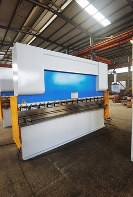 7.5KW CNCプレスブレーキマシン 水力軽鋼 400mm 重量 7000kg