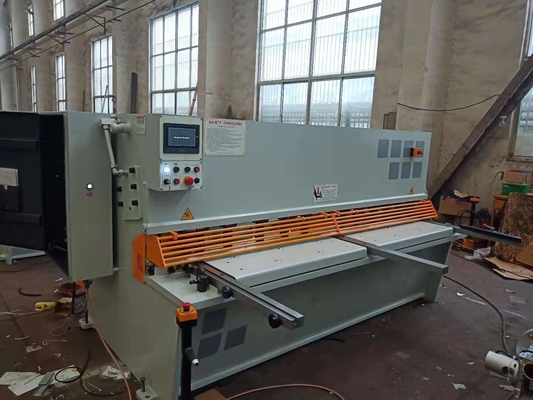 オートマティック CNC ハイドロリック シェーリング マシン 軽鋼 金属